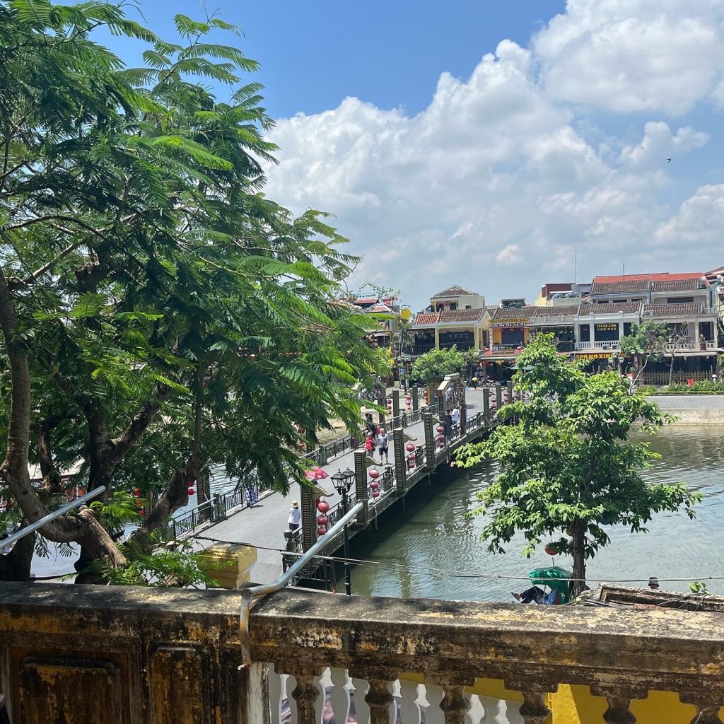 hoi an river vietnam
